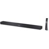 Czarny soundbar z wyświetlaczem LED pokazującym napis "ATMOS" oraz pilot zdalnego sterowania z kilkoma przyciskami. Na pilocie widoczne jest logo "SHARP".