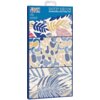 Opakowanie zestawu kreatywnego "DIAMOND DOTZ Dotz Decor Leaves DBX4.009" przedstawia kolorowy wzór liści wykonany z małych, błyszczących elementów. Na górze widnieje napis: "DOTZ® DÉCOR DIAMOND DOTTING KIT", a poniżej: "Leaves Feuilles ALL INCLUSIVE TOUT 