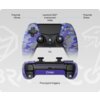 Kontroler w fioletowym kamuflażu z widocznymi przyciskami: Home, Share, PS oraz joystickami 360° z sensorem Halla. Na dolnej części kontrolera znajduje się napis "COBRA" oraz oznaczenie "Precyzyjne triggery".