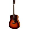 Gitara akustyczna w kolorze brązowym z efektem sunburst, z sześcioma strunami i ciemnym pickguardem. Na główce widoczne jest logo "YAMAHA".