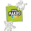 Okładka gry książkowej z tytułem "MIKRO MAKRO Kids" na zielonym tle, ozdobiona ilustracjami przedstawiającymi postać na koniu, robota i psa. Książka ma spiralne bindowanie po lewej stronie.