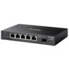 Czarny przełącznik sieciowy z sześcioma portami Ethernet i jednym portem SFP, na którym widnieje napis "Omada by TP-Link SG2206MP". Po lewej stronie znajdują się diody oznaczone jako PoE Max, SYS i PoE, a na górnej powierzchni urządzenia widoczny jest nap