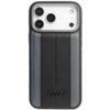 Czarne etui na telefon z szarymi akcentami, wykonane z syntetycznej skóry, posiada logo Audi z czterema pierścieniami na dole. Etui jest dostosowane do systemu MagSafe i przeznaczone dla modelu Apple iPhone 17 Pro.