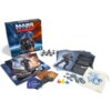 Na zdjęciu znajduje się zestaw gry planszowej "Mass Effect" od Portal Games, w skład którego wchodzą pudełko, figurki, karty, żetony, kostki, instrukcja oraz inne elementy gry. Na pudełku widnieje napis "Mass Effect Gra Planszowa" oraz ilustracja postaci 