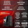 Czerwone tło z białym tekstem opisującym specyfikację komputera: karta graficzna MSI GeForce RTX 5070 12G Shadow 3X OC, procesor AMD Ryzen 5 9600X, płyta główna MSI B650 Gaming Plus WiFi, chłodzenie Deepcool AK620 Digital, zasilanie Deepcool PN850M 850W 8