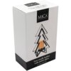 Białe pudełko z czarnym logo "MICA Decorations" na górze, zawiera grafikę świecznika w kształcie choinki z bursztynowym szkłem. Na dole widnieje napis: "Tree candle holder with amber glass L11 x W21,5 H31,5 cm".