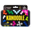 Czarne opakowanie gry logicznej z kolorowymi kształtami i dużym żółtym napisem "KANOODLE" na środku. W górnej części widnieje logo "Educational Insights", a w dolnej ostrzeżenie: "WARNING: CHOKING HAZARD - Small parts. Not for children under 3 years." ora