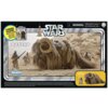 Na zdjęciu znajduje się opakowanie zestawu figurek "HASBRO Star Wars The Vintage Collection Bantha i Tusken Raider G13005L0" z dużym napisem "BANHTA" oraz logo "Kenner". Widoczne są także ostrzeżenia dotyczące małych części i ograniczeń wiekowych, a w rog