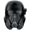 Czarny hełm z serii Star Wars, z zielonymi wizjerami i detalami w postaci srebrnych elementów oraz śladów zużycia. Produkt to "Hełm HASBRO Star Wars The Black Series Death Trooper Imperial G07065L0".