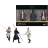Zestaw figurek przedstawia trzy postacie z serii Star Wars, każda z mieczem świetlnym w różnych kolorach, umieszczone w opakowaniu z napisem "Star Wars: The Phantom Menace". Na opakowaniu widnieje ostrzeżenie: "WARNING: CHOKING HAZARD - Small parts. Not f