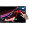 Monitor o przekątnej 14 cali z kolorowym, abstrakcyjnym tłem na ekranie, z widocznymi oznaczeniami: "FULL HD 1080p", "IPS", oraz symbolem efektywności energetycznej "A". Na dole ekranu znajduje się logo "verbatim".