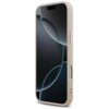 Na zdjęciu widoczne jest różowo-złote etui na telefon z dużym logo 4G, przeznaczone dla modelu Apple iPhone 17 Pro Max. Etui ma elegancki design z klasycznym wzorem i wycięciami na przyciski oraz porty.