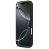 Czarne etui na telefon z widocznymi przyciskami bocznymi, przeznaczone dla modelu Apple iPhone 17 Pro. Na ekranie telefonu wyświetlany jest abstrakcyjny wzór z ciemnymi i jasnymi okręgami.