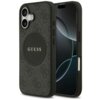 Czarne etui na telefon z widocznym logo "GUESS" na okrągłym elemencie, ozdobione wzorem 4G. Etui jest przystosowane do systemu MagSafe i przeznaczone dla modelu Apple iPhone 17.