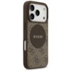 Brązowe etui na telefon z widocznym wzorem 4G i okrągłym logo "GUESS" na środku. Etui jest przeznaczone do modelu Apple iPhone 17 Pro i posiada funkcję MagSafe.