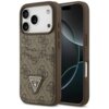 Brązowe etui na telefon z wzorem 4G i kieszonką na karty, ozdobione trójkątnym logo z napisem "GUESS U.S.A". Etui jest dopasowane do modelu telefonu z trzema aparatami.