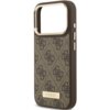 Brązowe etui do telefonu z wzorem 4G i metalową tabliczką z napisem "GUESS" na dole. Etui posiada wycięcie na aparat oraz przyciski boczne.