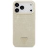 Złote etui na telefon z fakturą przypominającą skórę krokodyla, posiada trójkątne logo z napisem "GUESS" umieszczone w dolnej części. W górnej części widoczne są trzy otwory na obiektywy aparatu oraz dodatkowe dwa mniejsze otwory.