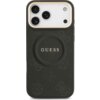 Czarne etui z wytłoczonym wzorem i napisem "GUESS" na środku, zaprojektowane dla telefonu z trzema widocznymi obiektywami aparatu. Produkt jest kompatybilny z technologią MagSafe.