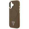Brązowe etui na telefon z wycięciem na aparat, ozdobione trójkątnym logo z napisem "GUESS U.S.A." oraz wytłoczonymi napisami "GUESS" wokół okręgu na środku. Po bokach znajdują się dwa srebrne przyciski.