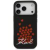 Czarne etui na telefon z czerwonymi sercami i białym napisem "Karl" na dole. Etui jest dopasowane do telefonu z trzema widocznymi obiektywami aparatu.