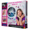 Pudełko zestawu kreatywnego "CRA-Z-ART My Look Brokatowe tatuaże i paznokcie CRSS16" z kolorowymi grafikami, zdjęciami ozdobionych paznokci i tatuaży oraz napisem "Ajoute des paillettes! Glitter it!". Na opakowaniu widoczne są również logo "Lexibook" oraz
