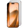 Na zdjęciu widoczne jest szkło hartowane na ekran telefonu, umieszczone na tle urządzenia z wyświetlaczem o abstrakcyjnym, pomarańczowym wzorze. Produkt opisany jest jako "Szkło hartowane ILERA Sapphire Ultra Glass 2.0 do Apple iPhone 17".