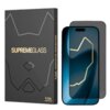 Czarne opakowanie z napisem "SUPREME GLASS" oraz logo "ILERA INNOVATIVE PROTECTION" obok szkła ochronnego na ekran telefonu. Na opakowaniu widoczne są geometryczne wzory, a na dole znajduje się logo "ILERA".