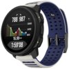Smartwatch z okrągłym wyświetlaczem pokazuje dane: 788, 987, wykres wysokości, 16.99 km oraz czas 1:59'08. Pasek zegarka jest szaro-niebieski z perforacjami.