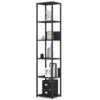 Czarny, metalowy regał industrialny o wymiarach 40x32x192 cm z sześcioma półkami, na których znajdują się różne dekoracje, w tym wazony, książki i pudełka. Produkt jest w kolorze czarny mat.