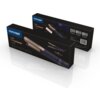 Czarne opakowanie prostownicy do włosów z widocznym logo "concept" oraz napisem "Hair Straightener VZ8100" i grafiką urządzenia. Na opakowaniu znajdują się także ikony mediów społecznościowych oraz informacje techniczne.
