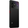 Czarny smartfon z trzema obiektywami aparatu i napisem "Super AI Camera" na module aparatu, z boku widoczny czerwony przycisk. Na dolnej części obudowy znajduje się logo "ZTE".