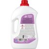 Biała butelka z czerwonym korkiem zawiera żel do prania SOFIN 2500 ml do kolorowych tkanin, z widoczną etykietą w kolorze fioletowym, na której znajduje się tekst informacyjny oraz ostrzeżenie z symbolem wykrzyknika. Na dole etykiety widnieje kod kreskowy