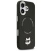 Czarne etui na telefon z okrągłym wzorem i napisem "KARL LAGERFELD" powtarzającym się wokół niego, oraz metalowym emblematem przedstawiającym kota w okularach przeciwsłonecznych na dole. W górnej części widoczne są wycięcia na aparat z metaliczną obwódką.