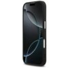 Czarne etui na telefon z widocznymi przyciskami bocznymi, przeznaczone do modelu Apple iPhone 17, z eleganckim, minimalistycznym designem. Na ekranie telefonu widoczny jest abstrakcyjny wzór z ciemnymi i jasnymi okręgami.