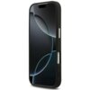 Czarne etui na telefon z widocznymi przyciskami bocznymi i otworem na aparat, z eleganckim, minimalistycznym designem. Na ekranie telefonu widoczny jest abstrakcyjny wzór z ciemnymi okręgami.
