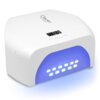 Biała lampa UV/LED do paznokci z widocznym logo "Clavier" na górze oraz wyświetlaczem cyfrowym pokazującym czas. Wewnątrz lampy świecą się niebieskie diody LED.