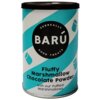 Puszka z napisem "BARÚ SURREALLY GOOD TREATS" oraz "Fluffy Marshmallow Chocolate Powder with our Puffiest Marshmallows" na tle w biało-turkusowe pasy z grafiką pianek marshmallow.
