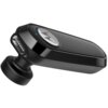 Czarna słuchawka Bluetooth z widocznym logo Motorola na obudowie, posiadająca mały niebieski wskaźnik. Produkt ma nowoczesny, opływowy kształt z wyraźnie zaznaczoną częścią douszną.
