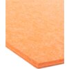 Pomarańczowy panel filcowy o heksagonalnym kształcie, widoczny z bliska, ukazuje teksturę materiału. Produkt ma gładką powierzchnię i wyraźnie zarysowane krawędzie.