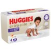Opakowanie pieluchomajtek HUGGIES Extra Care Pants 4 (38 szt.) z widocznym logo HUGGIES w czerwonym kolorze oraz grafiką dziecka w pieluchomajtkach. Na opakowaniu znajdują się również informacje o rozmiarze 4, wadze 9-14 kg oraz cechach produktu, takich jak "4 in 1 skin care".