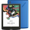 Czytnik e-booków z kolorowym ekranem wyświetla ilustrację przedstawiającą astronautę unoszącego się w przestrzeni z książką, otoczonego kolorowymi planetami i gwiazdami. Na ekranie widoczny jest tekst: "inkBOOK SOLARIS COLOR", a na obudowie z tyłu znajduje się logo "inkBOOK".