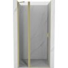 Przeszklone drzwi prysznicowe z przezroczystego szkła, z ramą i uchwytami w kolorze złotym szczotkowanym, zamontowane w marmurowej wnęce. Produkt ma minimalistyczny design i eleganckie wykończenie.