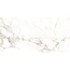 Płytka podłogowo-ścienna o wymiarach 120 x 60 cm z połyskiem, w kolorze szarym z marmurowym wzorem, charakteryzująca się jasnym tłem i ciemniejszymi, nieregularnymi żyłkami. Produkt to "Mexen Scordia Grey gres szkliwiony rekt. G1, TL125-120-060-00".
