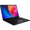 Na zdjęciu znajduje się otwarty laptop z widocznym ekranem, na którym wyświetlany jest kolorowy motyw z napisem "ProArt". Klawiatura jest czarna, a obudowa laptopa ma nowoczesny design.