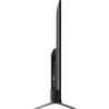 Wąski profil telewizora z widocznymi portami z tyłu, w tym HDMI i USB, oraz trzema kolorowymi złączami. Telewizor stoi na dwóch nóżkach, a jego obudowa jest w kolorze czarnym.
