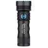 Czarna latarka z niebieskim przyciskiem na korpusie, z widocznym napisem "OLIGHT Seeker 4 Mini". Produkt ma żebrowaną konstrukcję i kompaktowy kształt.
