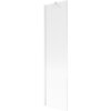 Biały, jednoskrzydłowy parawan nawannowy o wymiarach 50 x 150 cm z prążkowaną powierzchnią. Produkt jest prostokątny i ma minimalistyczny design.