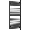 Czarny grzejnik łazienkowy o prostokątnym kształcie, zbudowany z poziomych, równomiernie rozmieszczonych rurek. Produkt ma wymiary 1200 x 600 mm i moc 667 W.