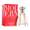Czerwone pudełko z białym napisem "MODERN PRINCESS" oraz flakon perfum o przezroczystym szkle z napisem "LANVIN" w kolorze czerwonym. Na pudełku widnieje również napis "LANVIN PARIS, 90 ml e, EAU DE PARFUM, VAPORISATEUR - NATURAL SPRAY, 3.0 FL OZ".